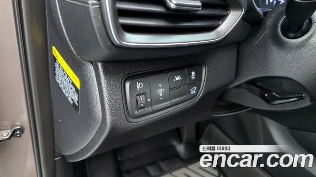 Hyundai Santafe 2019 — фото 17