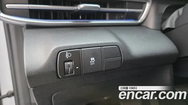 Hyundai AVANTE 2024 — фото 19