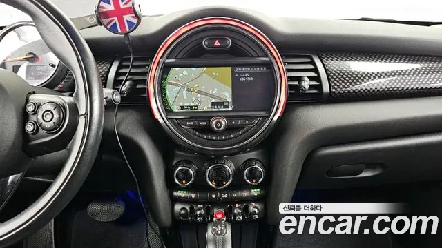 Mini Cooper 2017 — фото 14