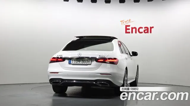Mercedes-Benz E-Class 2021 — фото 4