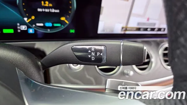 Mercedes-Benz E-Class 2021 — фото 9