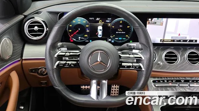 Mercedes-Benz E-Class 2021 — фото 13