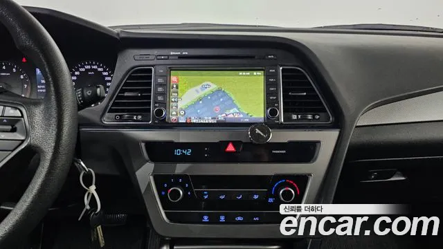 Hyundai Sonata 2017 — фото 14