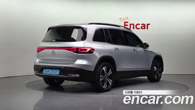 Mercedes-Benz EQB 2023 — фото 2