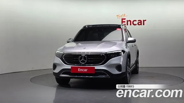 Mercedes-Benz EQB 2023 — фото 3
