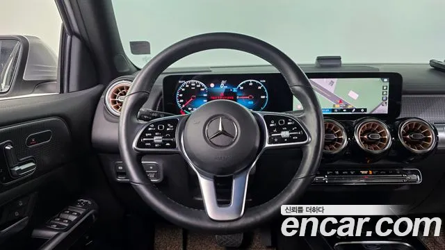 Mercedes-Benz EQB 2023 — фото 14