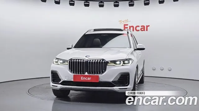 BMW X7 2021 — фото 3