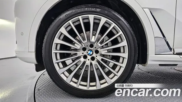 BMW X7 2021 — фото 5