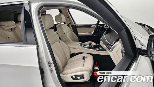 BMW X7 2021 — фото 12