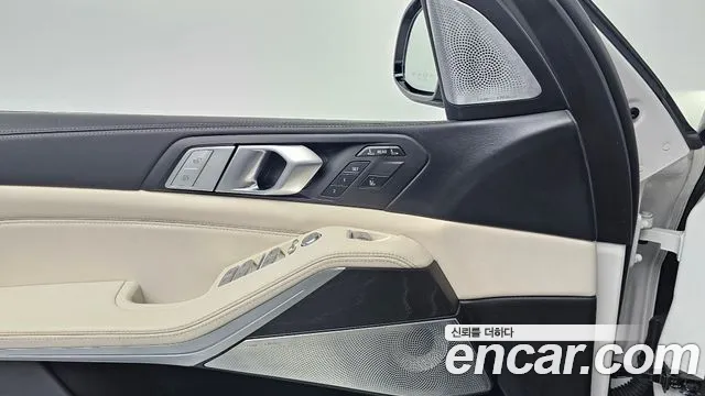 BMW X7 2021 — фото 15