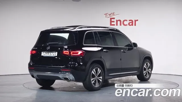 Mercedes-Benz GLB-Class 2021 — фото 1