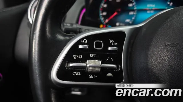 Mercedes-Benz GLB-Class 2021 — фото 13