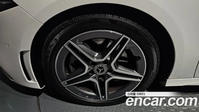 Mercedes-Benz A-Class 2022 — фото 5