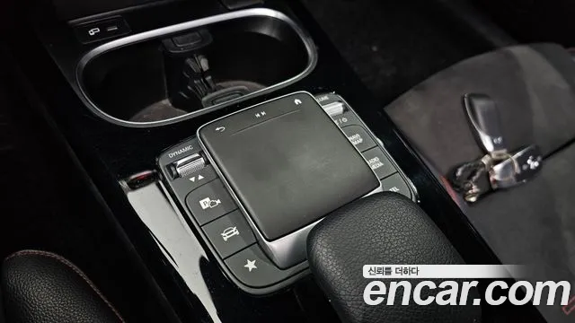 Mercedes-Benz A-Class 2022 — фото 20