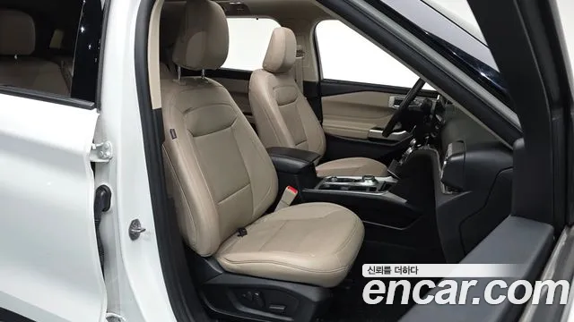Ford Explorer 2023 — фото 10