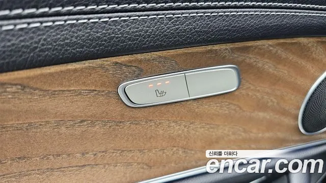 Mercedes-Benz E-Class 2021 — фото 18