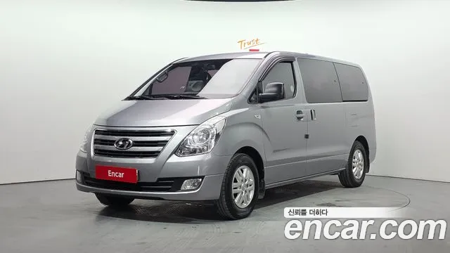 Hyundai Starex 2017 — фото 1
