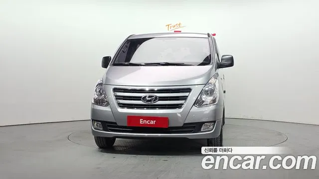Hyundai Starex 2017 — фото 3