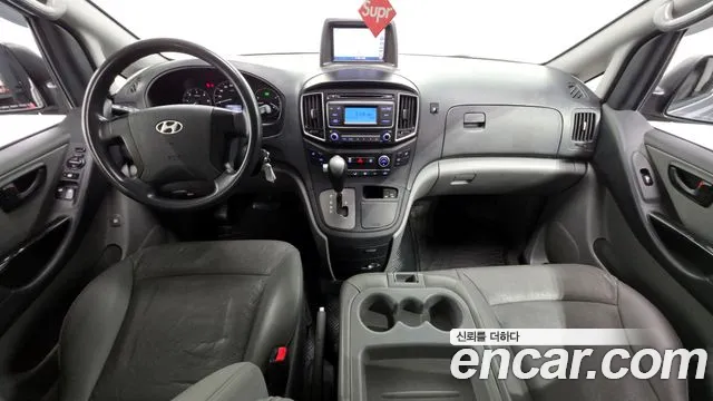 Hyundai Starex 2017 — фото 7