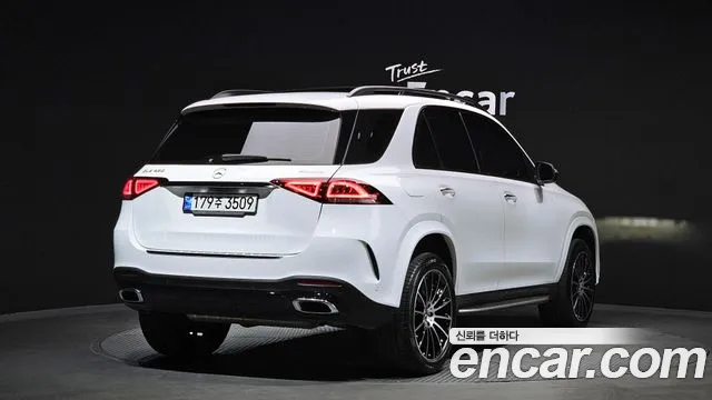 Mercedes-Benz GLE-Class 2022 — фото 2
