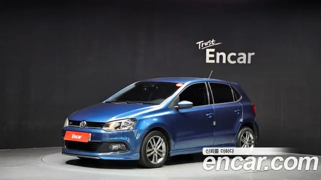 Volkswagen Polo 2015 — фото 1