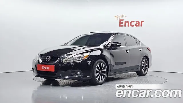 Nissan Altima 2018 — фото 1