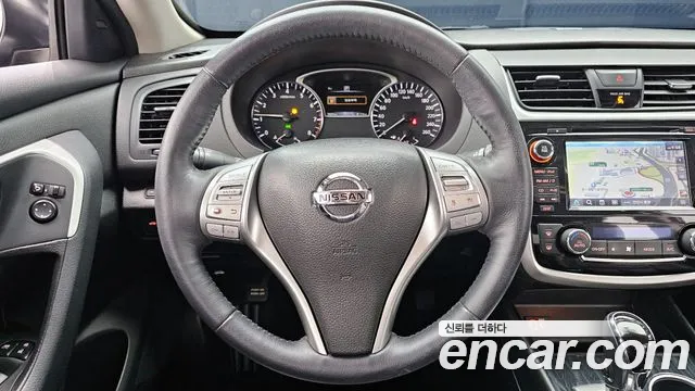 Nissan Altima 2018 — фото 13