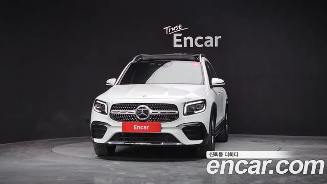 Mercedes-Benz GLB-Class 2023 — фото 3