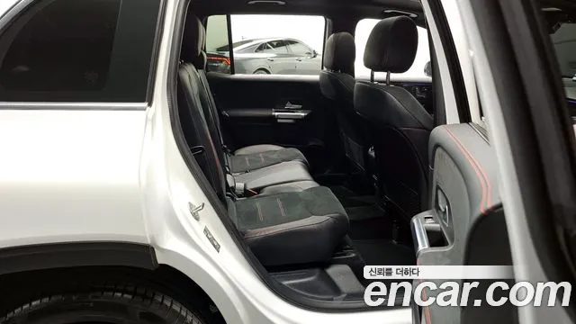 Mercedes-Benz GLB-Class 2023 — фото 12