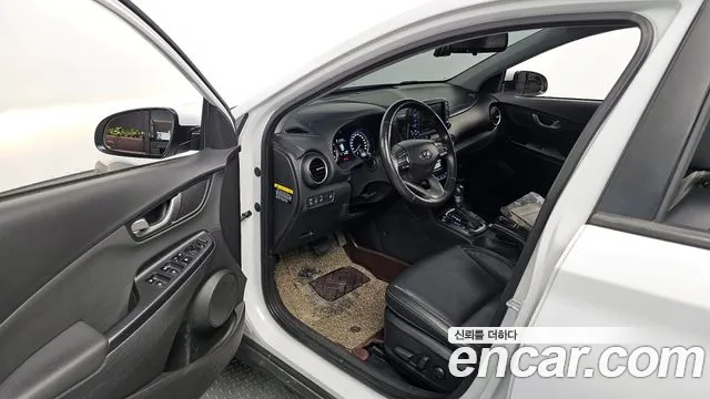 Hyundai Kona 2018 — фото 11