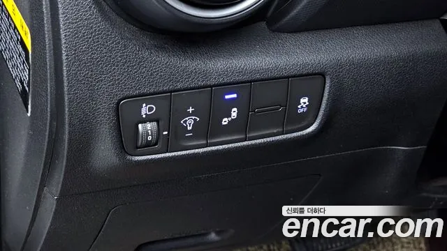 Hyundai Kona 2018 — фото 17