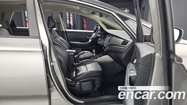 Kia Carens 2016 — фото 12
