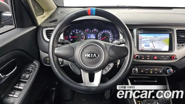 Kia Carens 2016 — фото 16