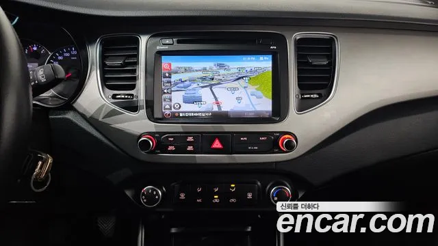 Kia Carens 2016 — фото 17