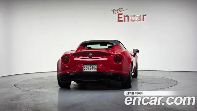 Alfa Romeo 4C 2018 — фото 4