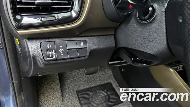 Kia Stonic 2018 — фото 15