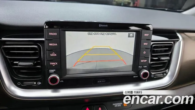 Kia Stonic 2018 — фото 17
