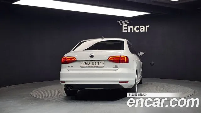 Volkswagen Jetta 2015 — фото 4