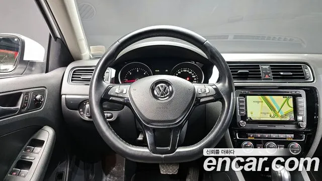 Volkswagen Jetta 2015 — фото 13