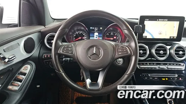 Mercedes-Benz GLC-Class 2018 — фото 13