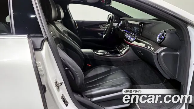 Mercedes-Benz CLS-Class 2022 — фото 11