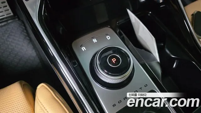 Kia Sorento 2023 — фото 9