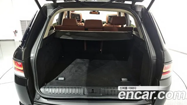 Land Rover Range Rover Sport 2016 — фото 20