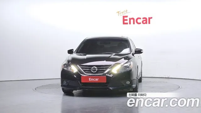 Nissan Altima 2018 — фото 3