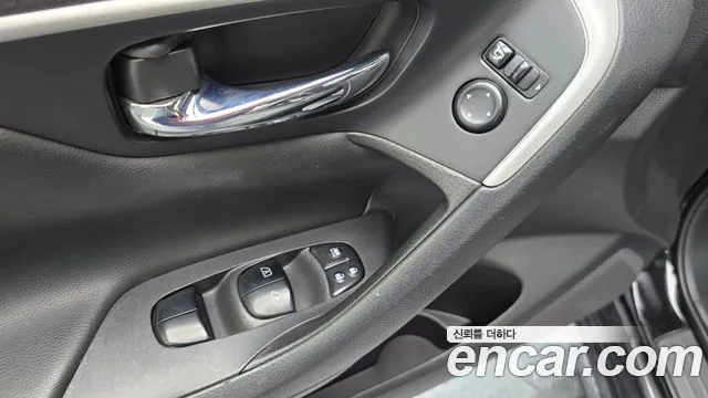 Nissan Altima 2018 — фото 14