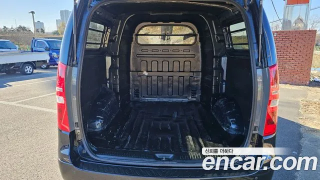 Hyundai Starex 2020 — фото 20
