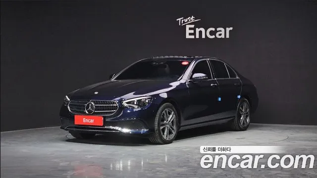 Mercedes-Benz E-Class 2022 — фото 1