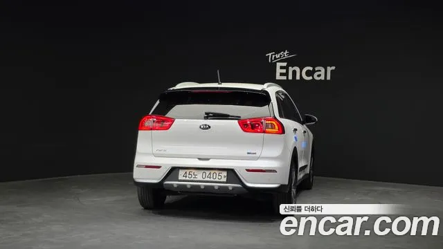 Kia Niro 2017 — фото 4