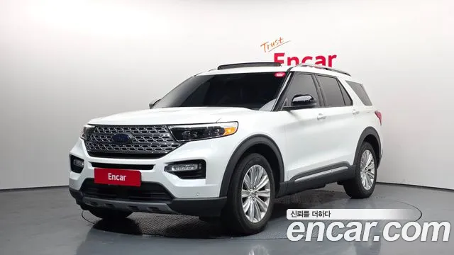 Ford Explorer 2021 — фото 1