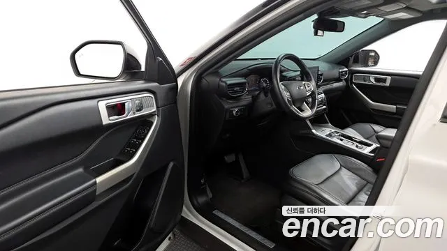 Ford Explorer 2021 — фото 10
